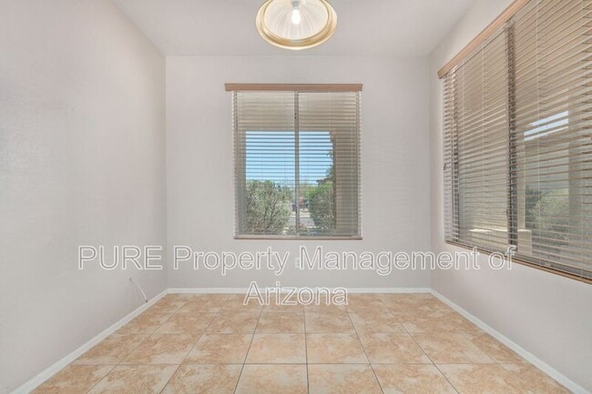 Building Photo - 1710 S 159th Ave