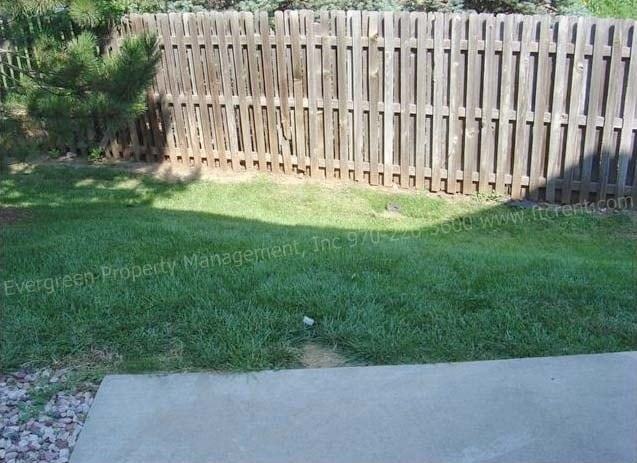 Building Photo - 2929 Ross Dr