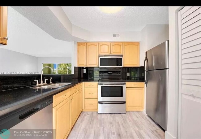 Building Photo - 3477 NW 44th St