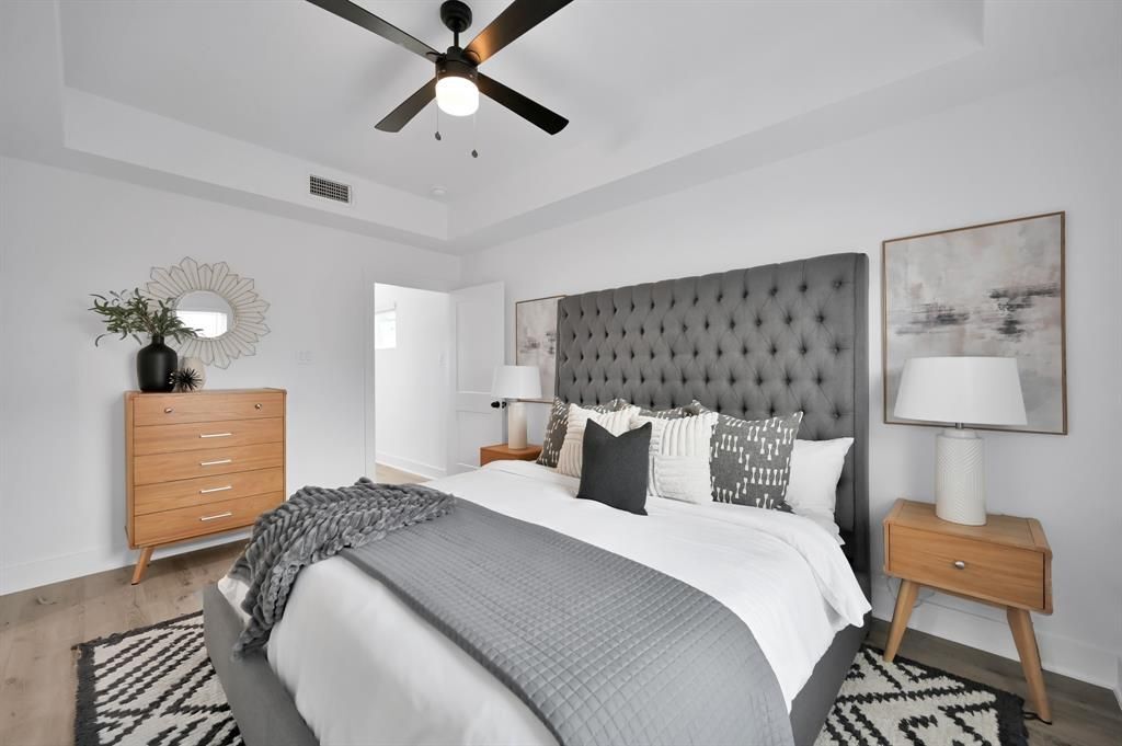 Building Photo - 8019 Cora St