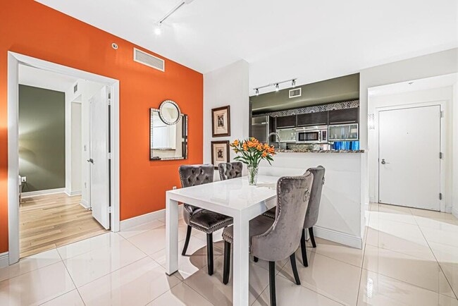 Building Photo - 550 Okeechobee Blvd