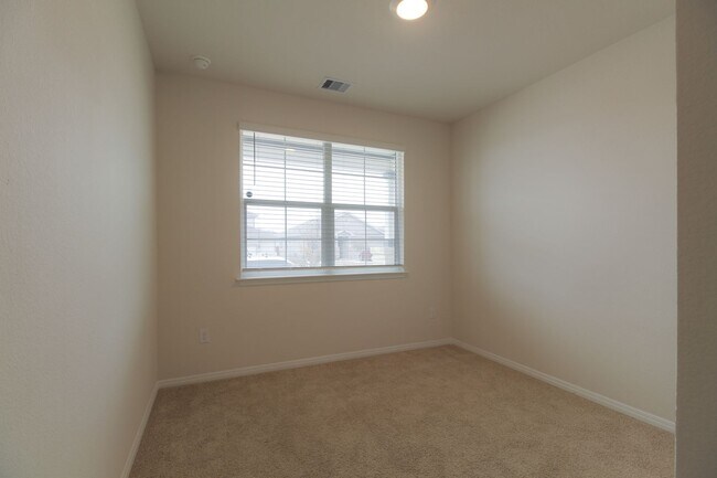 Building Photo - 182 Eagle Mountain Trl1