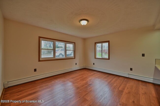 Building Photo - 189 Johnson St