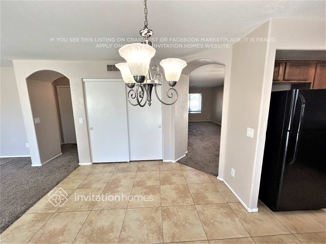 Building Photo - 16585 W Latham St