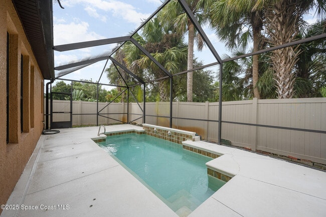 Building Photo - 2842 Glenridge Cir