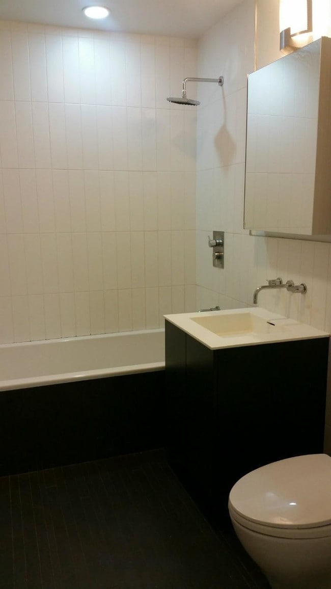 Building Photo - 109 Gold Street