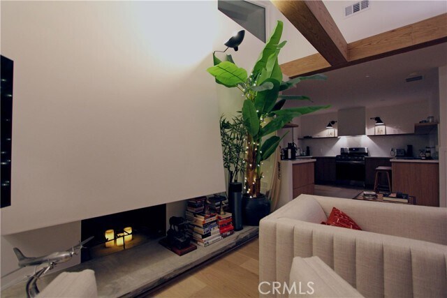 Building Photo - 1914 Pelican Ave