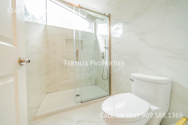 Building Photo - 13485 Banning St