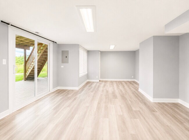 Building Photo - 130 Park Ridge Ct