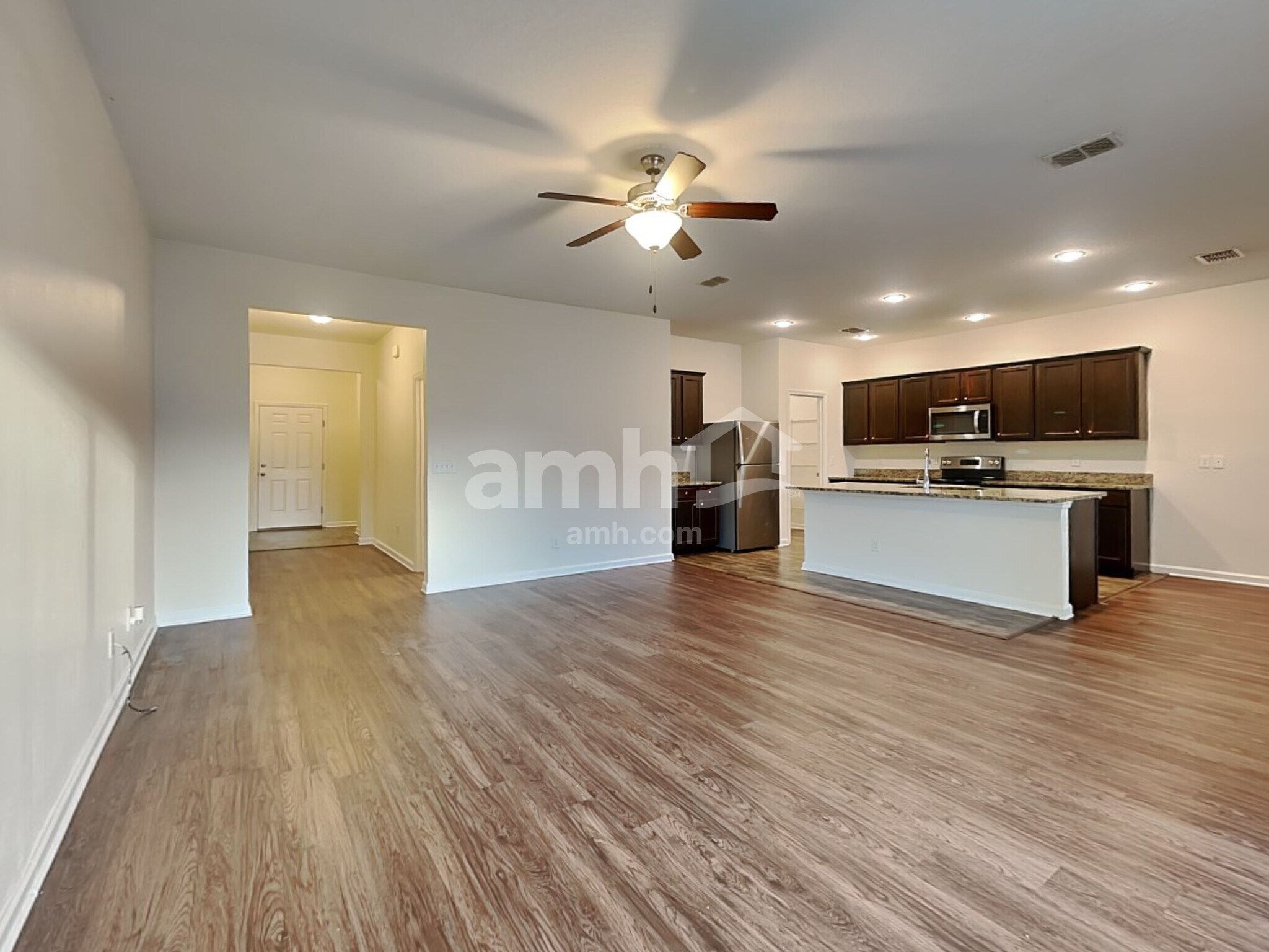 Building Photo - 4878 St James Ln
