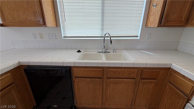 Building Photo - 4482 New Dupell Way