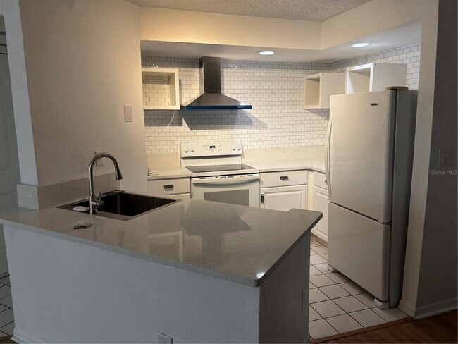 Building Photo - 4536 Commander Dr