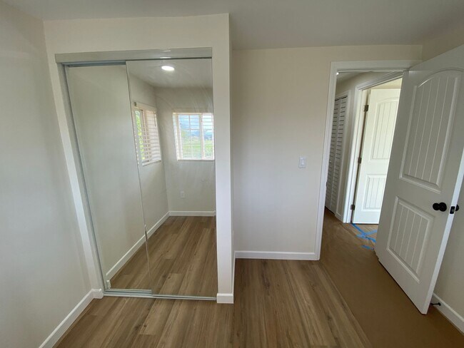 Building Photo - COMING SOON - NEWLY RENOVATED 3BD+1BA HOME