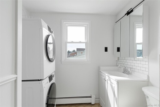 Building Photo - 45 Wolfle St