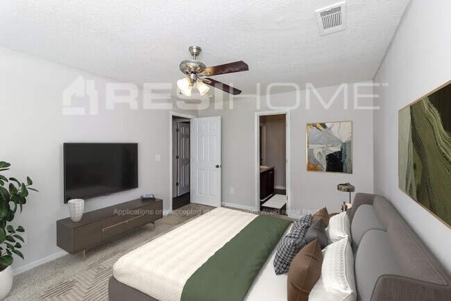 Building Photo - 330 Wekiva Ct