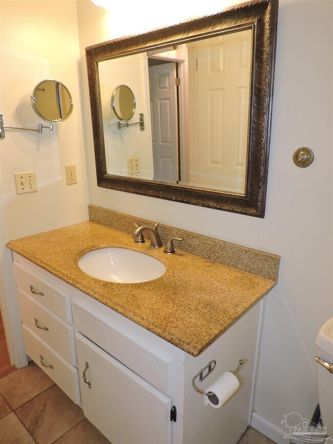 Building Photo - 7356 Sandy Creek Cir