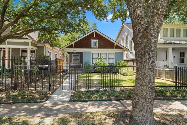 Primary Photo - 1509 Ashland St
