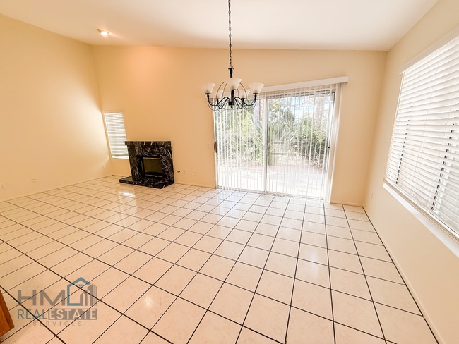 Building Photo - 2 Bed, 2 Bath Rental Home in Silverado Gat...