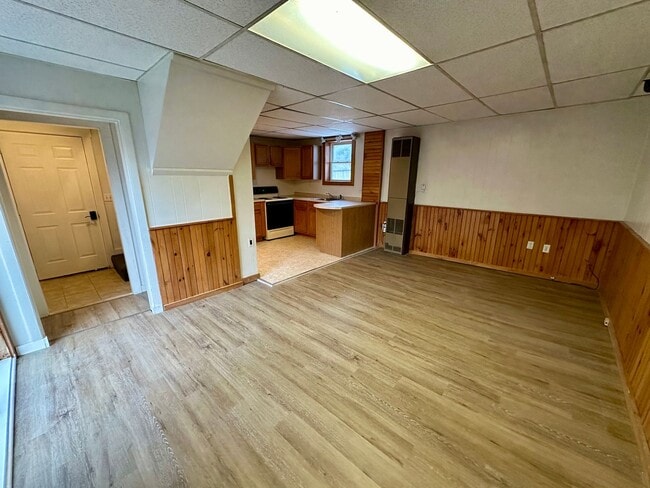 Building Photo - 45 Bow St