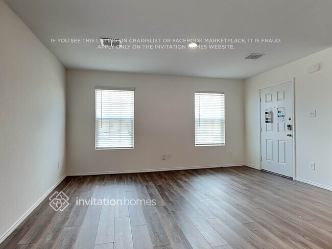 Building Photo - 2925 Greenhorn Ave