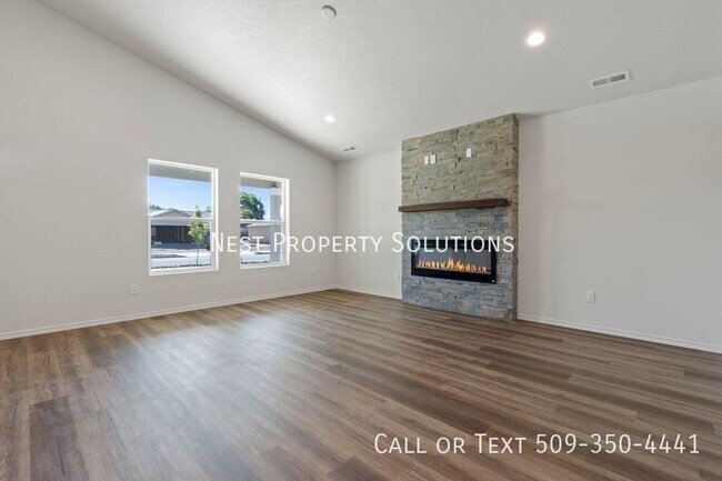 Building Photo - 434 N Washington St