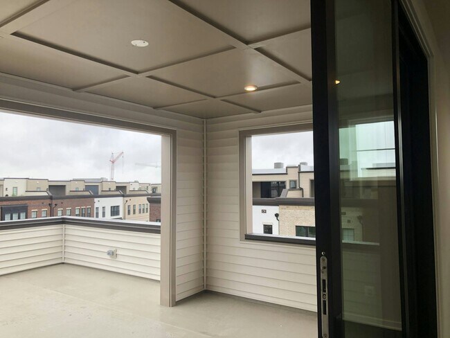 Building Photo - 22188 Webster Pk Ter