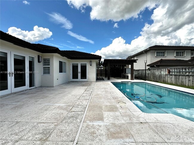 Building Photo - 18201 SW 149th Ave
