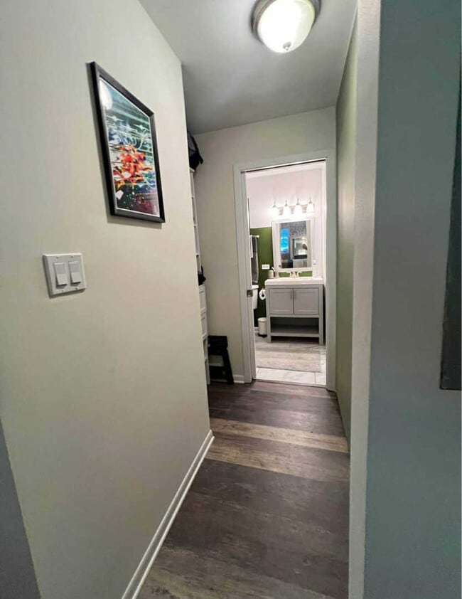 Building Photo - 1482 Stonebridge Cir
