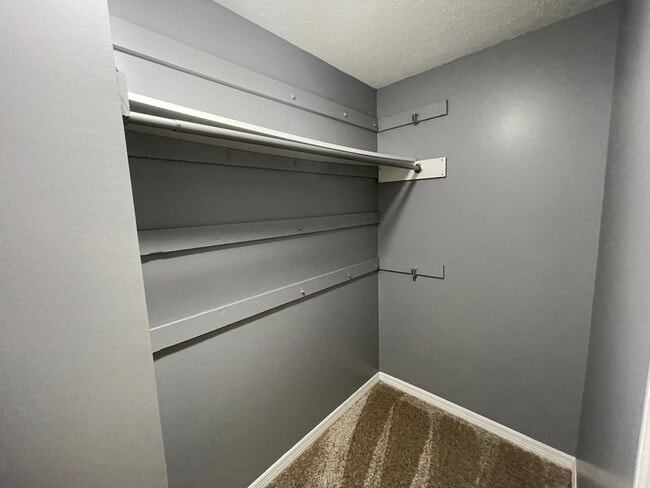Building Photo - For Lease - 3 BR|2 BA Near Tyndall Air For...