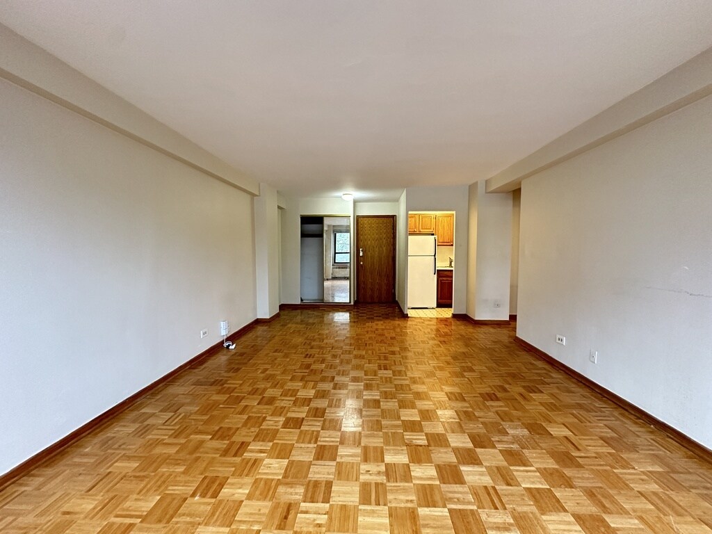 Building Photo - 4180 N Marine Dr