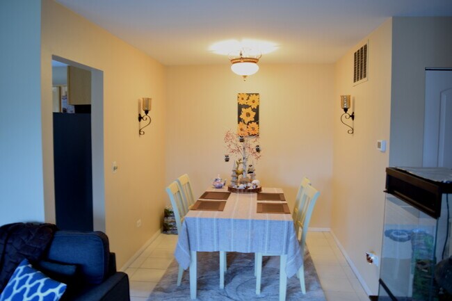 Building Photo - 247 Nantucket Harbor