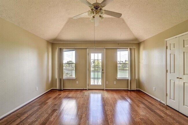 Building Photo - 6818 Portuguese Bend Dr