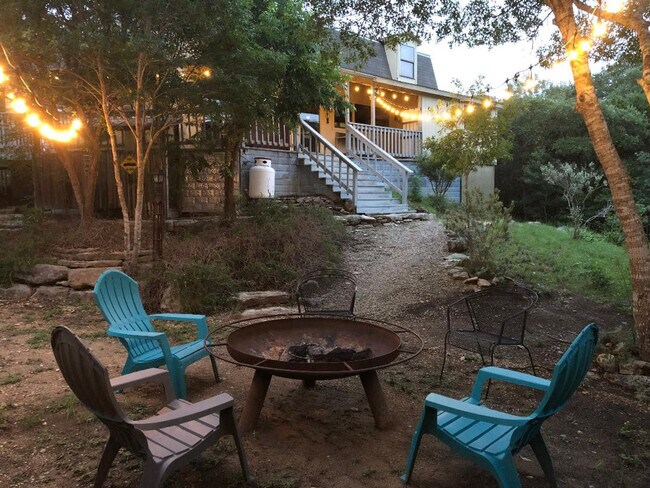 Building Photo - 297 Little River Ln