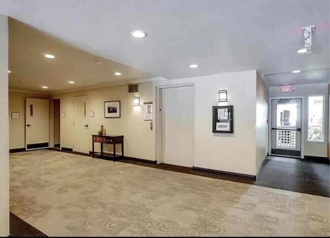 Building Photo - 2250 24th St