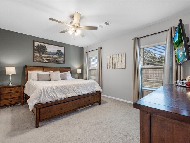 Building Photo - 1123 Station Manor Ln