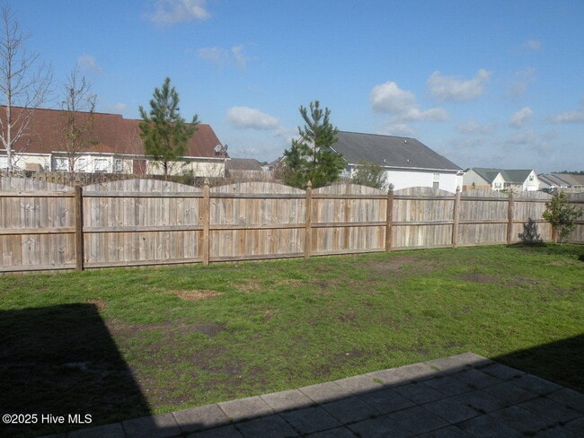 Building Photo - 1005 Locust Ct