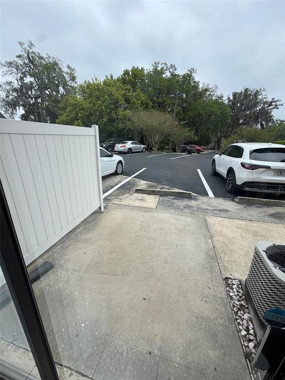 Building Photo - 1409 NE 17th Ave