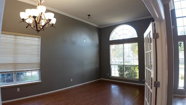 Building Photo - 1519 Yorkshire Dr