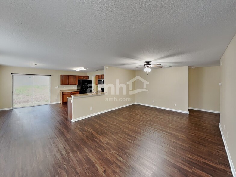 Building Photo - 2340 Norwood Pl