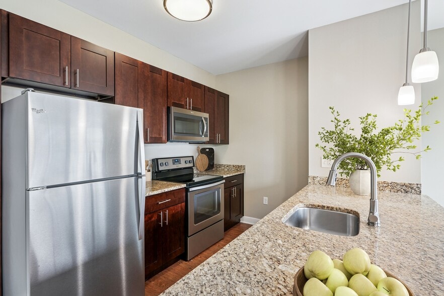 Building Photo - Parc Westborough