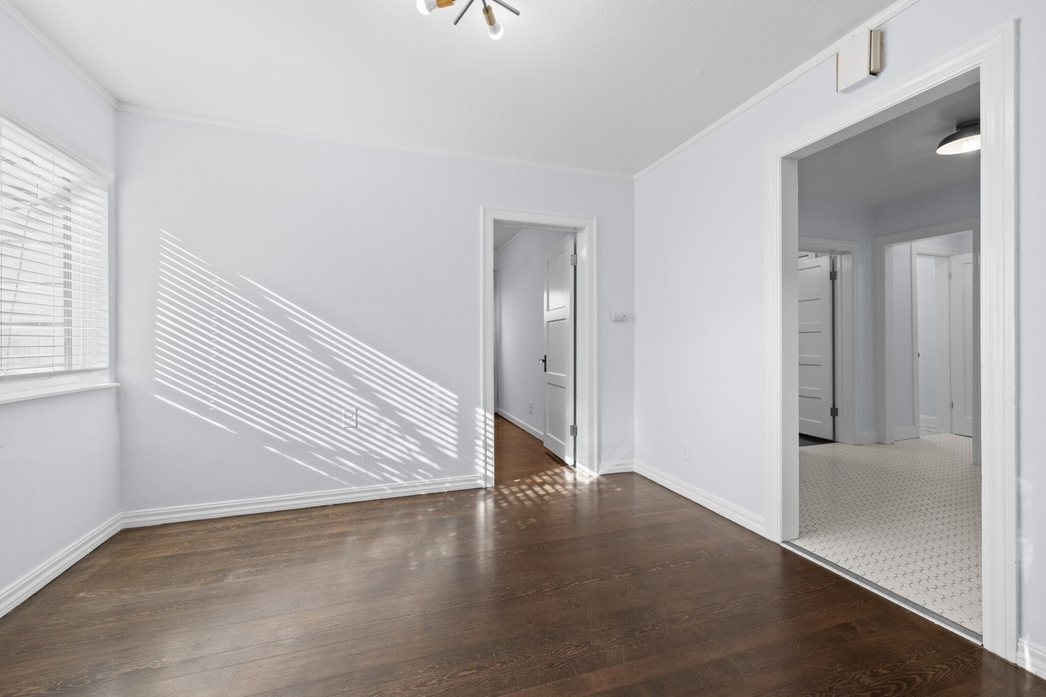 Building Photo - 1724 Lincoln Ave