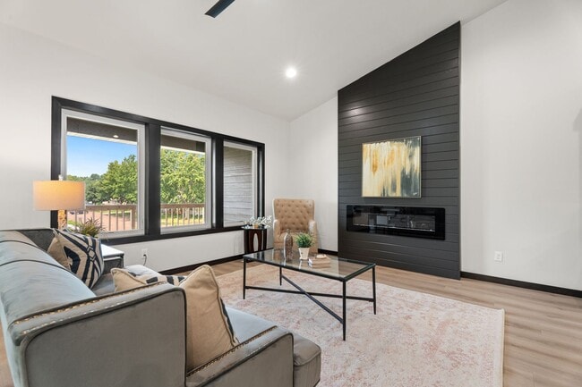 Building Photo - New Construction!