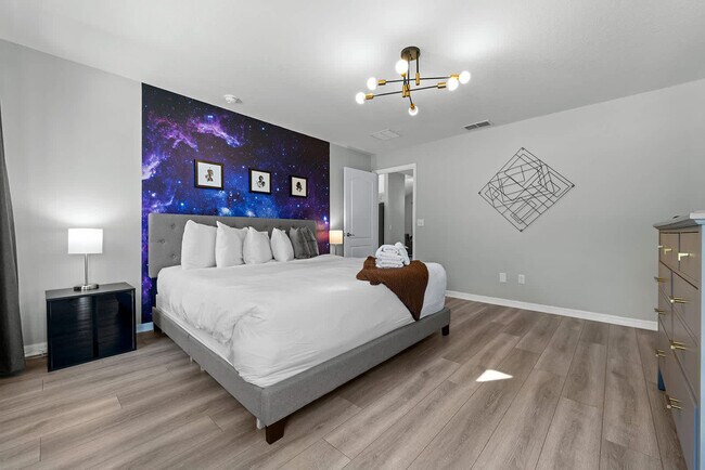 Building Photo - 453 Scrub Jay Way