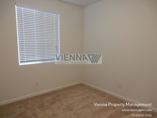 Building Photo - 1271 Goldenrod Way