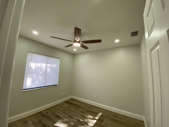 Building Photo - Totally refurbished three bedroom, two bat...