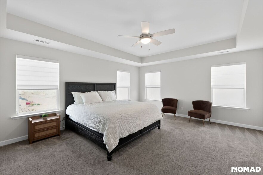 Building Photo - 18 S Maple Walk Dr