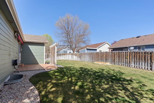 Building Photo - 304 Hemlock Dr