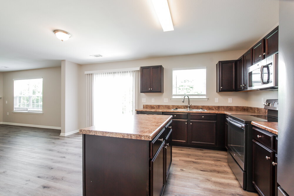 Building Photo - 4933 Broad Leaf Ct