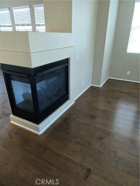 Building Photo - 2147 Cittadin Dr