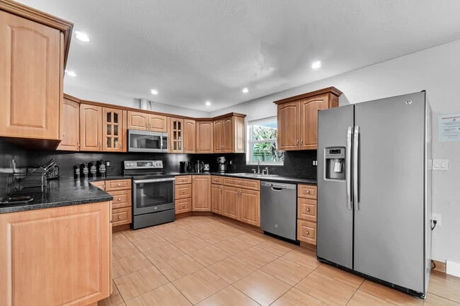 Building Photo - 3151 NW 69th St